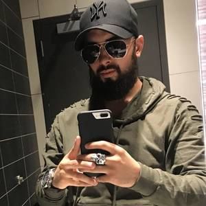 Meet your Posher, Aurelio